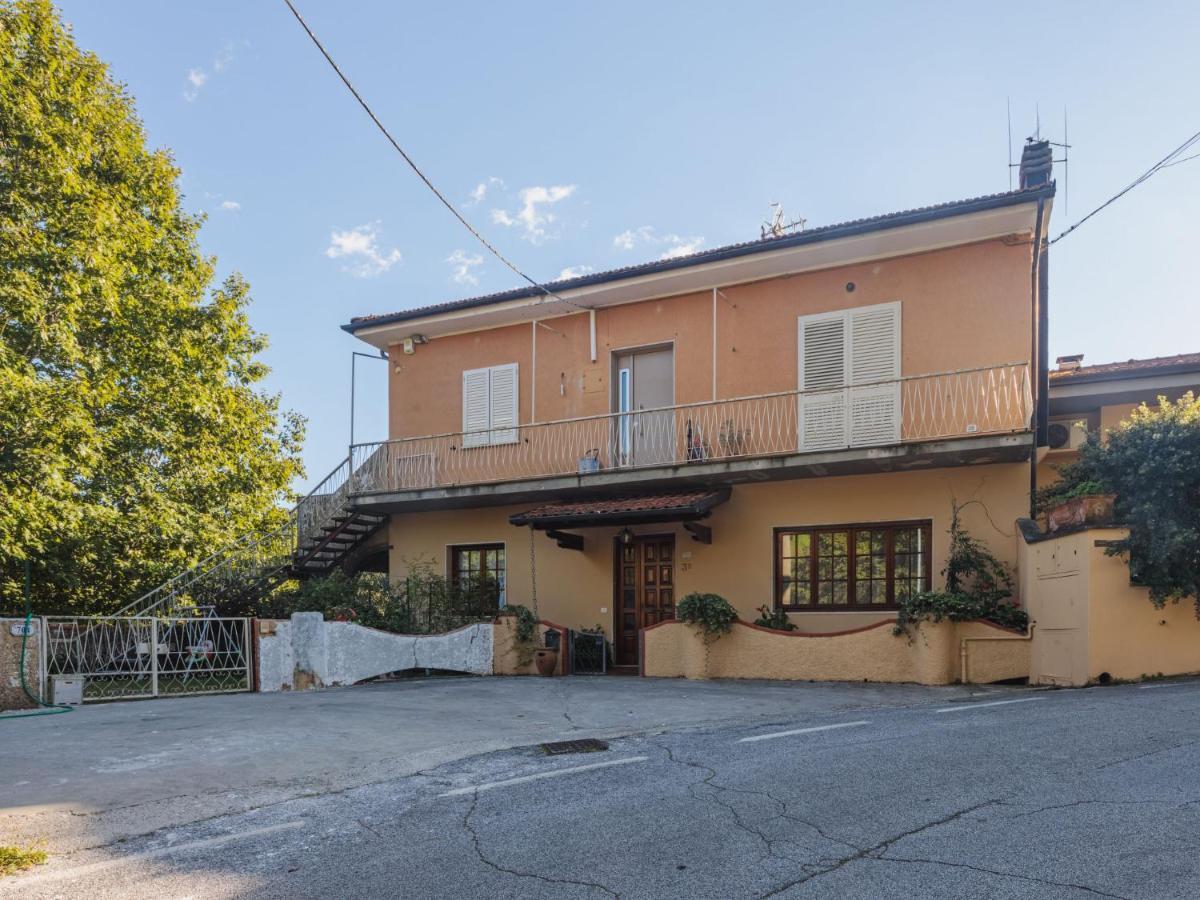 Apartment Barbara By Interhome Corsanico-Bargecchia Exterior photo